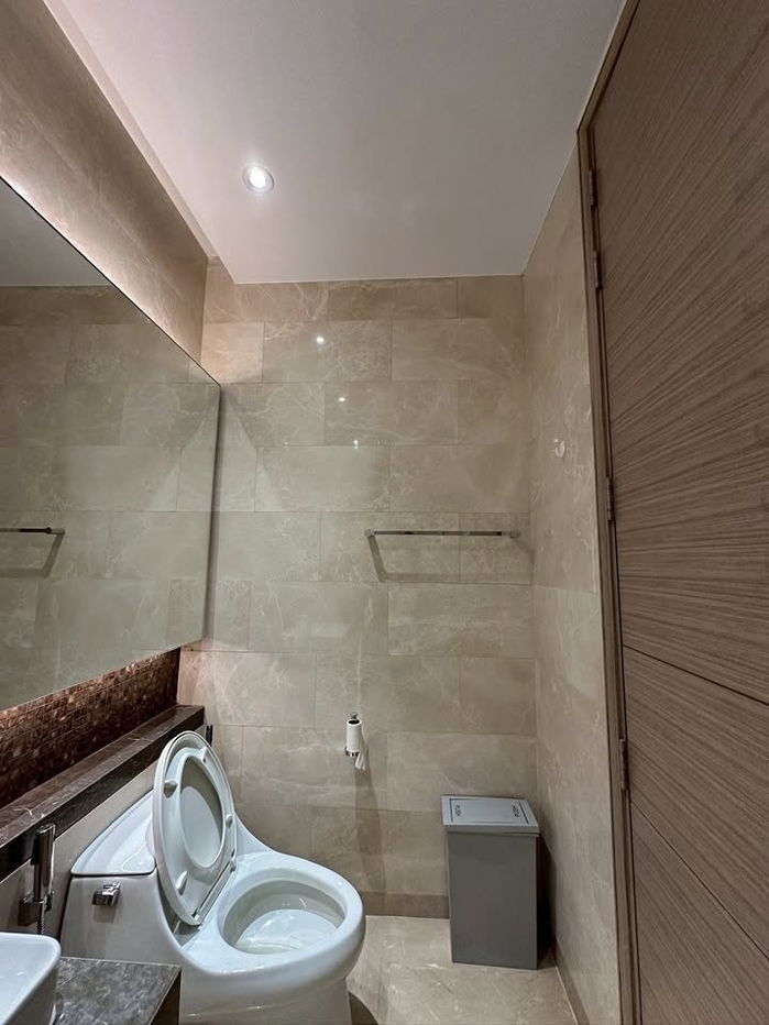 picture Elegant 1-Bedroom Condo near BTS Ratchadamri – Fully Furnished with Premium Facilities - 7/15
