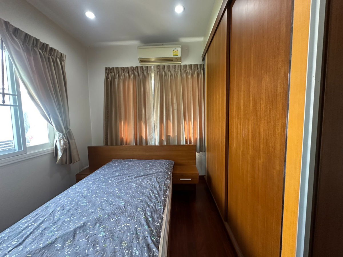 picture 🔥 Casa Acadia – Large detached house in the heart of Chonburi 🔥 📍 Prime location next to Central Chonburi, only 200 meters away. - 21/26