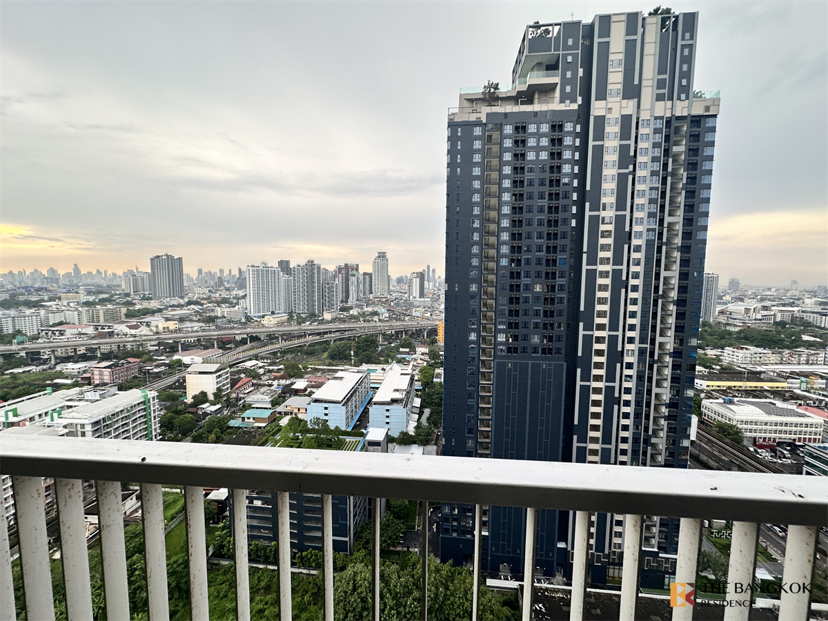 picture RHYTHM Sukhumvit 50 near BTS On Nut Ready-to-move-in Condo, Great Value - 7/10