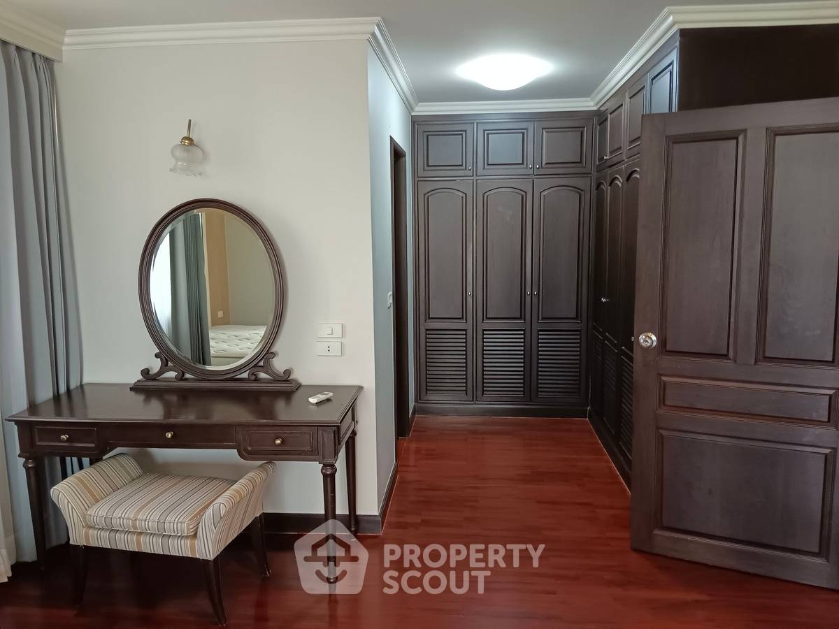 รูป คอนโด 3-ห้องนอน ที่ นิวตัน ทาวเวอร์ คอนโดมิเนียม ใกล้ BTS นานา (ID 996710) - รูปที่ 8/10