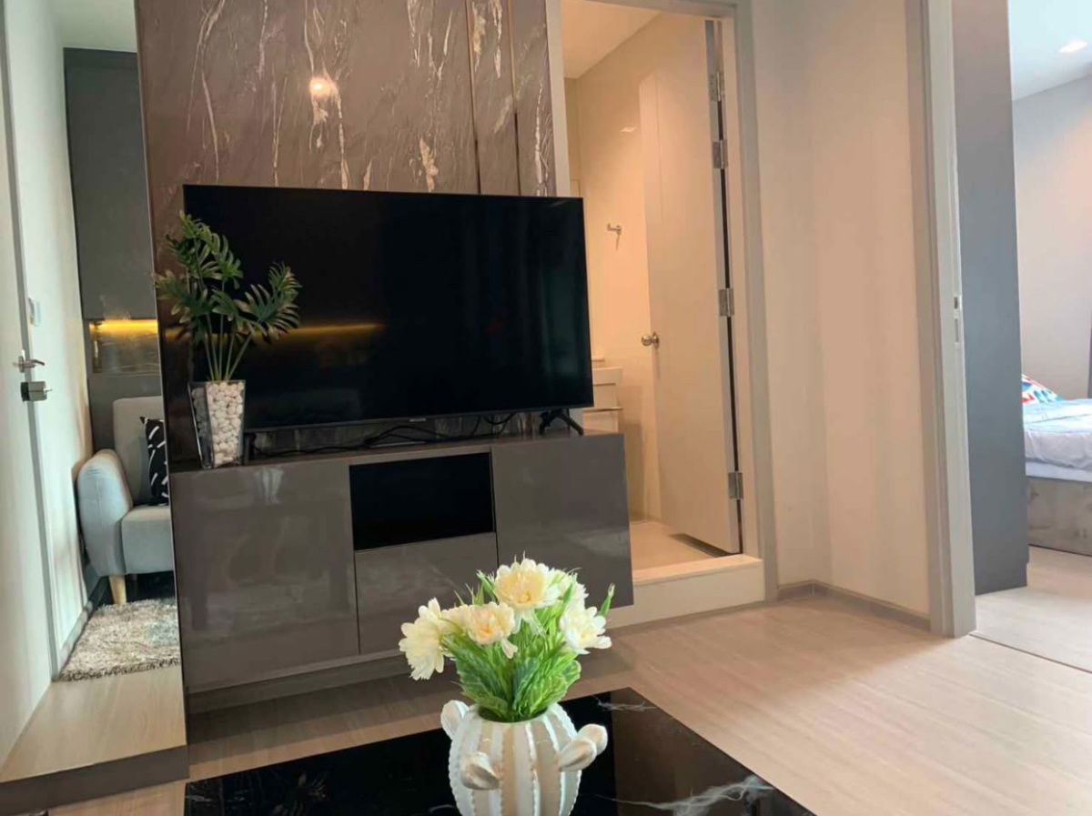 รูป Y057📍ให้เช่าคอนโด Life Sukhumvit 62 (ไลฟ์ สุขุมวิท 62) ใกล้ BTS บางจากเพียง 200 เมตร ห้องสวย พร้อมเฟอร์นิเจอร์และเครื่องใช้ไฟฟ้า📍 - รูปที่ 4/14