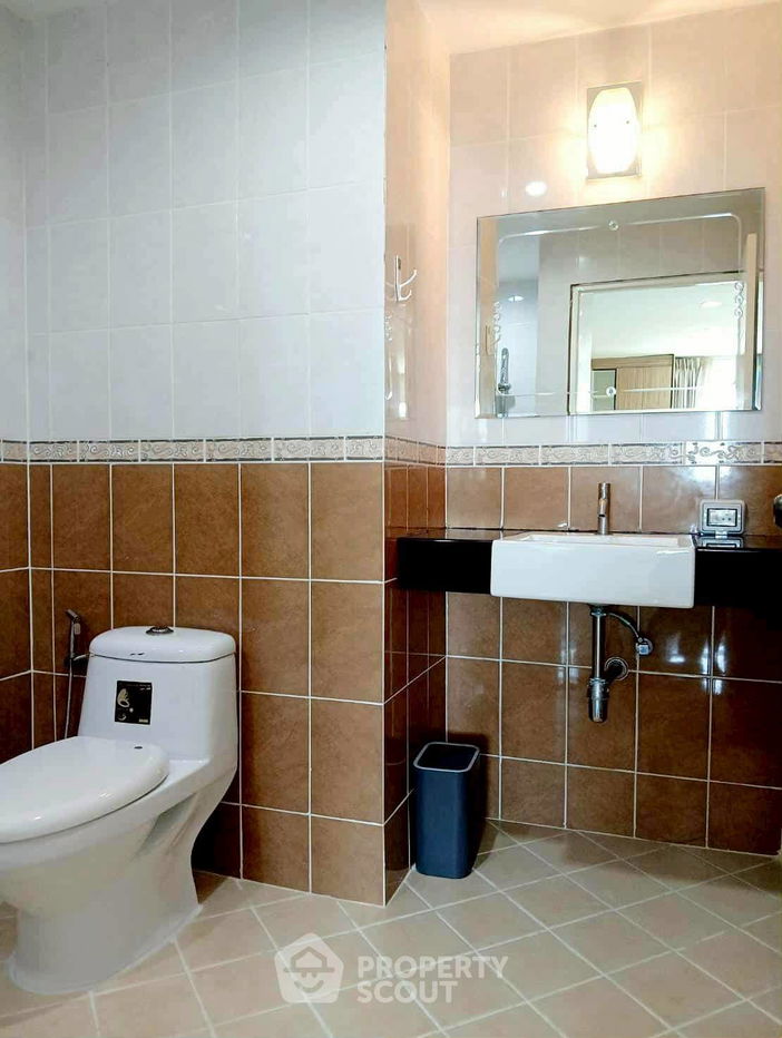 picture 1-BR Condo at Porch Land 2 Jomtien Resort Condominium close to Pattaya (ID 2315104) - 5/18