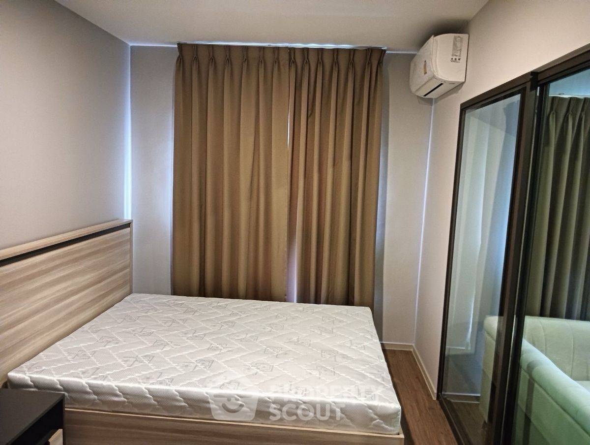 picture 1-BR Condo at Lumpini Selected Charan 65 – Sirinthon Station near MRT Sirindhorn (ID 2317977) - 1/8