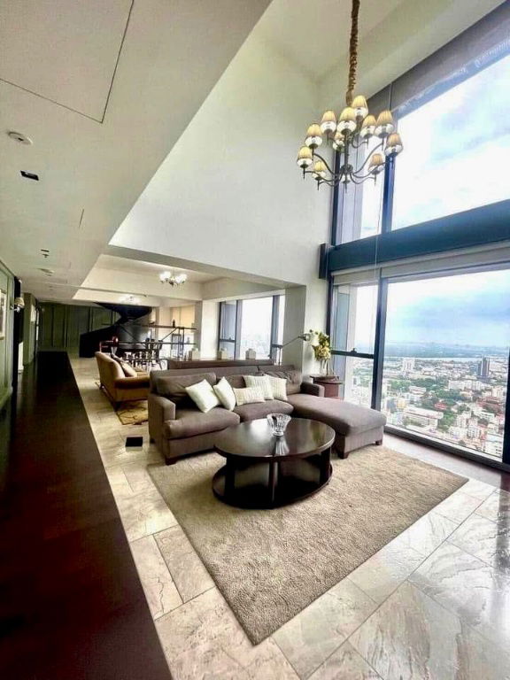 รูป ปล่อยเช่า ห้องดูเพล็กซ์สุดหายาก ที่ The Met Condominium, สาทร – พื้นที่ 366 ตารางเมตร ตกแต่งพร้อมเฟอร์นิเจอร์ครบ ครอบด้วยวิวแม่น้ำสุดเอ็กซ์คลูซีฟ - รูปที่ 2/22