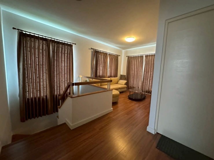 picture House for sale, Land and Houses, Chaiyapruek Ramintra - Phraya Suren Village, corner house, near the village club, shady, peaceful, very livable. - 12/19