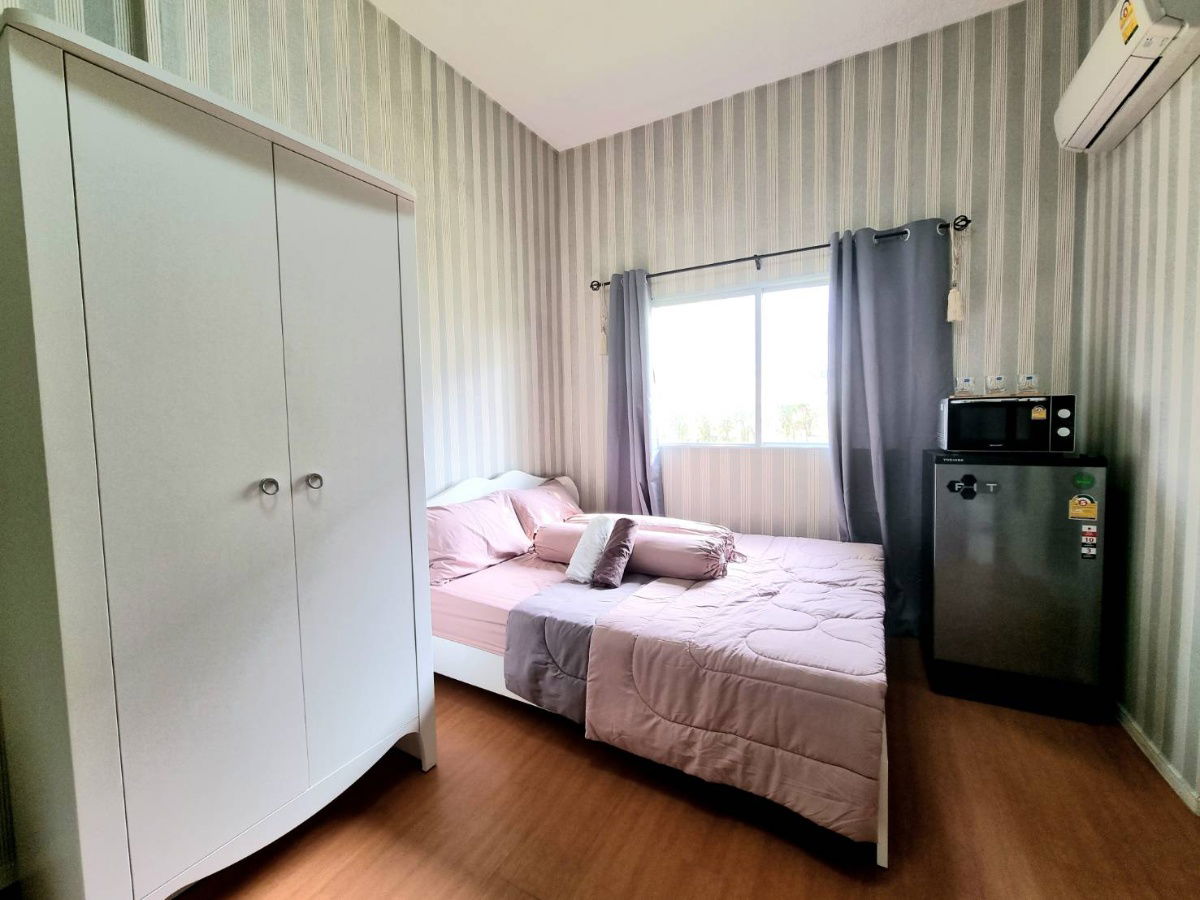 picture 🌉Urgent sale 1.05 million Lumpini CondoTown Romklao Suvarnabhumi near Airport Rail Link Lat Krabang station - 2/18