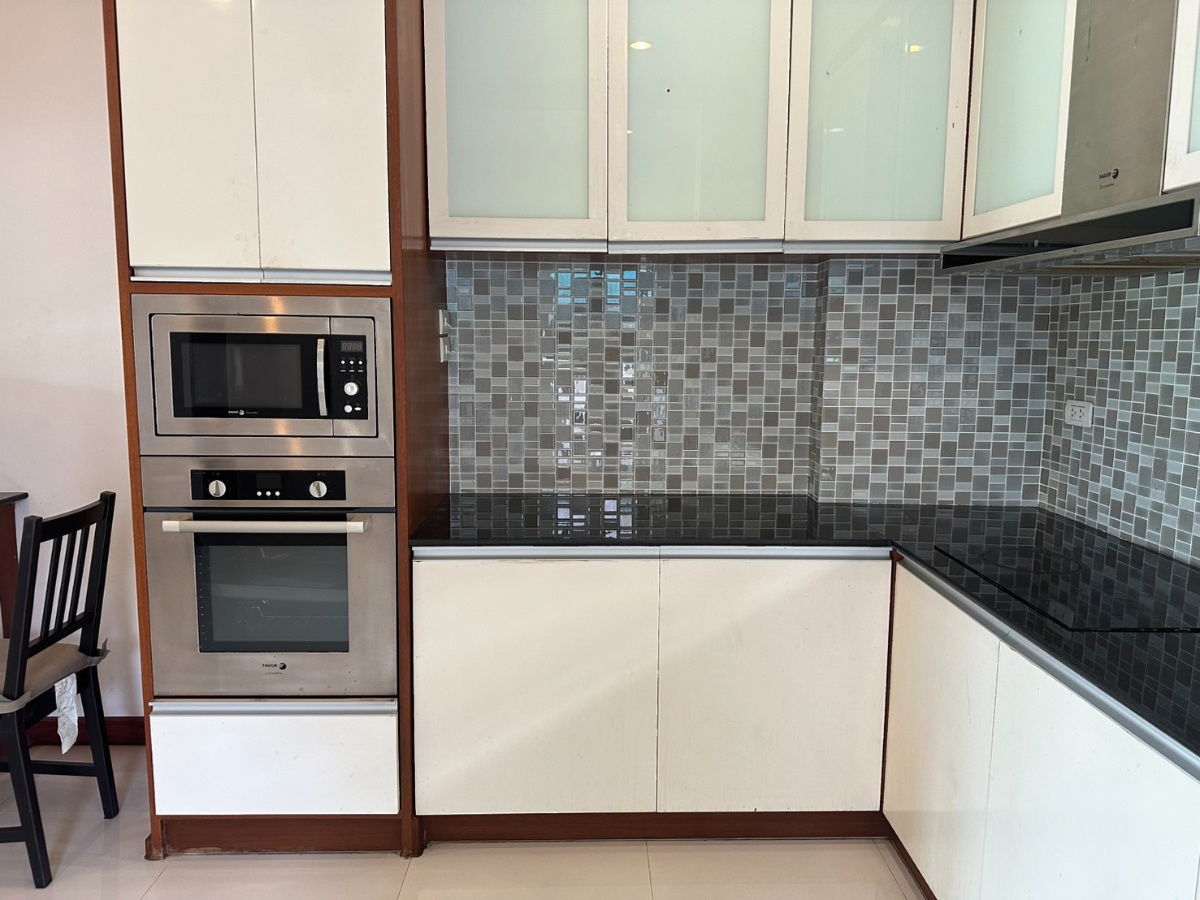 picture 🔥 Casa Acadia – Large detached house in the heart of Chonburi 🔥 📍 Prime location next to Central Chonburi, only 200 meters away. - 7/26