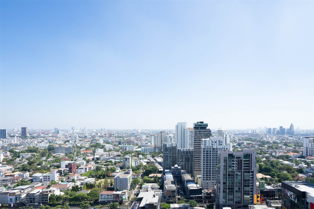 picture Park Origin Thonglor  Ready-to-move-in Condo - 7/10