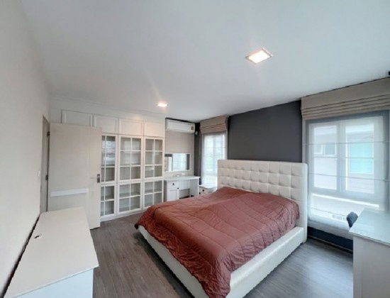 รูป ให้เช่าบ้านเดี่ยว 2 ชั้น หมู่บ้าน ชัยพฤกษ์ บางนา กม.7 ซอยราชวินิธบางแก้ว ใกล้ เมกะบางนา  เฟอร์นิเจอร์ครบ อยู่อาศัย - รูปที่ 7/13