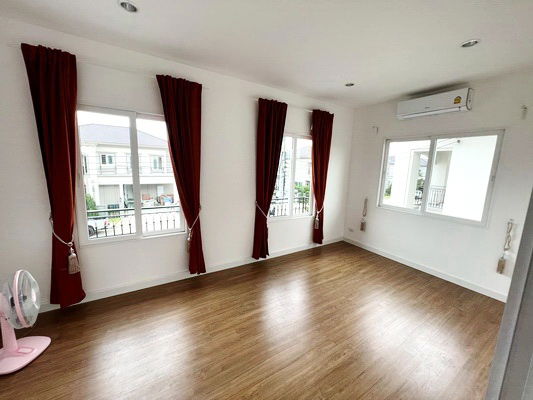 picture FOR RENT GRANDIO VIBHAVADI - RANGSIT / 4 bedrooms 3 bathrooms / 55 Sqw. 195 Sqm. **59,000** JUST 10 MIN FROM FUTURE PARK RANGSIT - 8/14