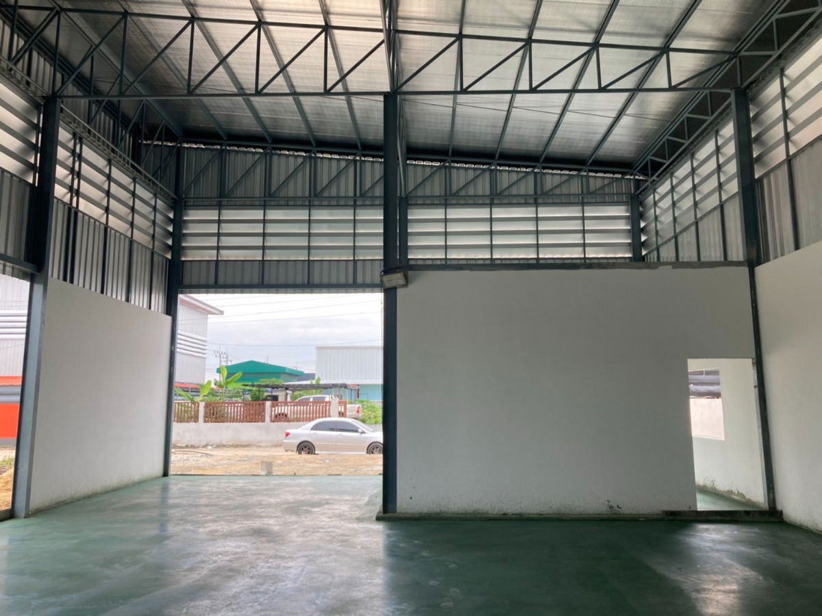 picture the land for sale  5.5 millions - 4/6