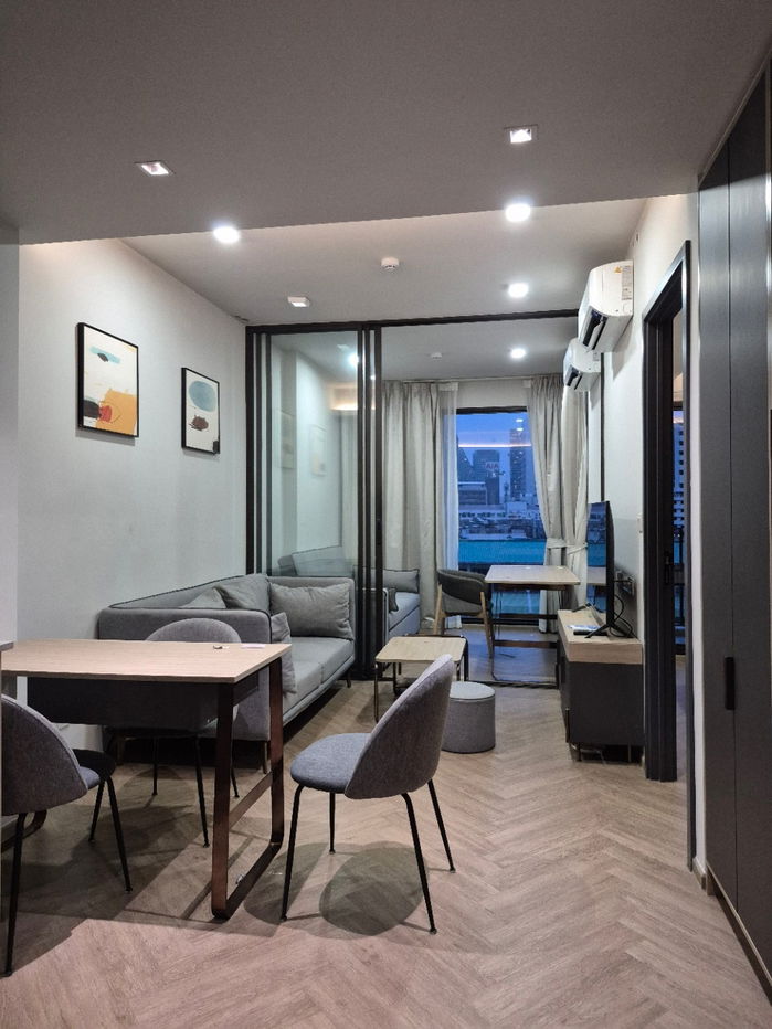 picture Two bedroom 45 SQM Chapter Chula-Sanyan rent  - 2/12