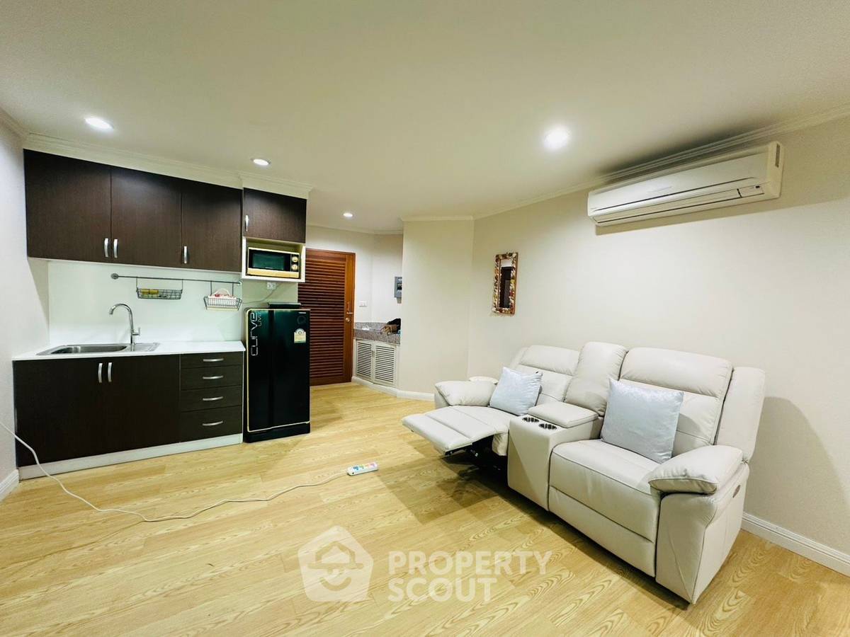 รูป คอนโด 1-ห้องนอน ที่ ปาร์ค บีช คอนโดมิเนียม ใกล้ ปราสาทสัจธรรม (ID 2068330) - รูปที่ 2/14