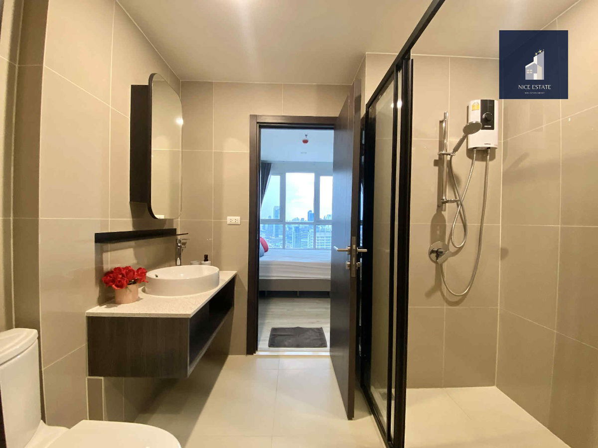 picture XT Huaikhwang 75m. MRT 1Bedroom + walk in closet 👚👗👙 Take city view no damage from earthquake - 5/7