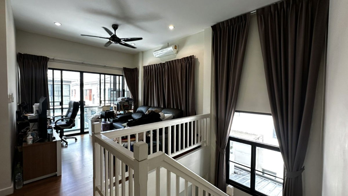 รูป บ้านเดี่ยวหลังมุม ซอยต้นโครงการ ภูมิภิรมย์ พรีเมี่ยม รังสิต คลอง 5 – พื้นที่กว้าง ทำเลสงบ ใกล้ฟิวเจอร์พาร์ค - รูปที่ 4/13