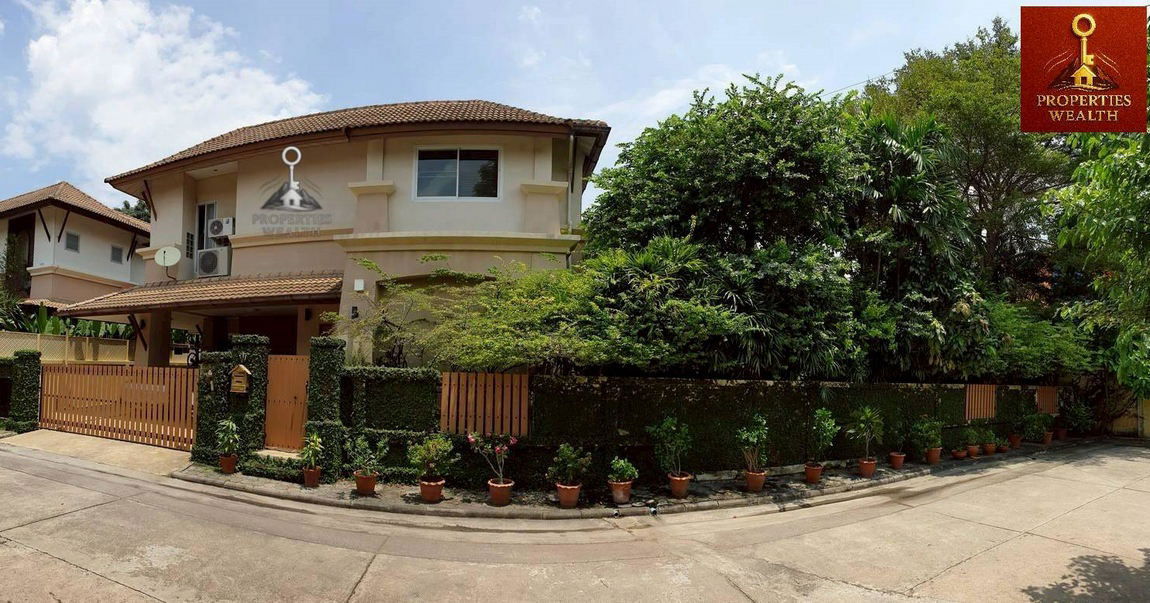 picture Call : 098-885-4878 Baan Kritsana Watcharaphon, Pool Villa Balinese style, good location, only 20 minutes to Ekkamai-Thonglor - 13/15
