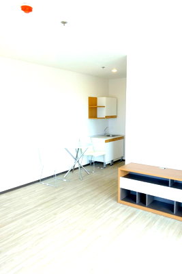 คอนโดให้เช่า : ให้เช่าคอนโด ห้อง40ตรม. ชั้น19 ใกล้ถนนพระราม2