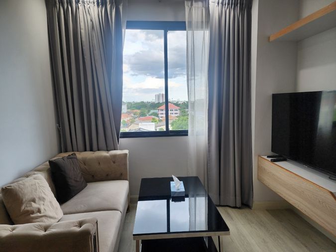 ปล่อยเช่า วี คอนโด ศาลายา (V Condo Salaya)  ห้องหัวมุม ใหญ่กว่าห้องอื่นเล็กน้อย วิวสนามกอล์ฟ   ใกล้มหาวิทยาลัยมหิดล และเซนทรัล ศาลายา
