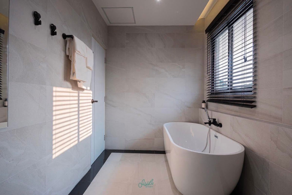 รูป บ้านเดี่ยวพร้อมเข้าอยู่ ใกล้สนามบิน ตรงข้ามโกลบอลเฮาส์  - รูปที่ 10/19