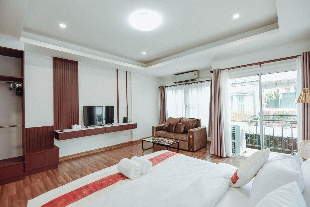 รูป ให้เช่าทาวน์​โฮม 2 ชั้น แถวเส้นถนนสายเก่าทางเข้ากองบิน41 สามารถทำ airbnb ได้ ใกล้แหล่งท่องเที่ยว ใกล้ ม.ช. ใกล้​ cafe หาของกินสะดวก T.0946511456 - รูปที่ 6/11