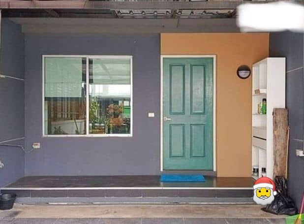 รูป 🏡 ให้เช่าทาวน์โฮม 3 ชั้น โครงการคุณภาพ "Town Plus อ่อนนุช-ลาดกระบัง ✨ ใกล้สนามบินสุวรรณภูมิ – เงียบสงบเป็นส่วนตัว บ้านรีโนเวทใหม่ สวยพร้อมอยู่ - รูปที่ 1/20