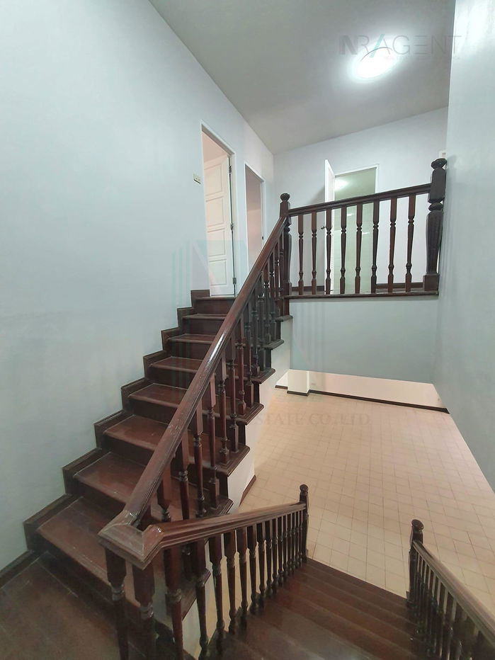 รูป ขายทาวน์เฮาส์ โครงการ หมู่บ้านสุขุมวิทการ์เด้นท์ซิตี้ 2 2 ชั้น 5 ห้องนอน 3 ห้องน้ำ - รูปที่ 3/8