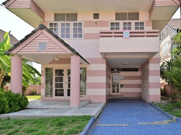Houses for rent : Single house for rent in Ramkhamhaeng area, Home Place Village Project, Ramkhamhaeng 140