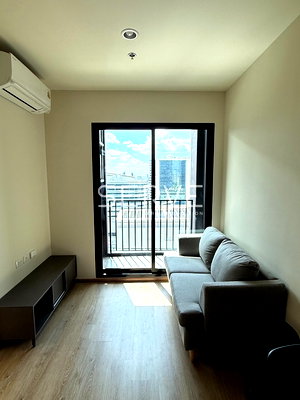 Condos for rent : 1 Bed  Nice Room  Fully furnished New Condo Good Location Close to MRT Phra Ram 9  220 m @ NUE District R9