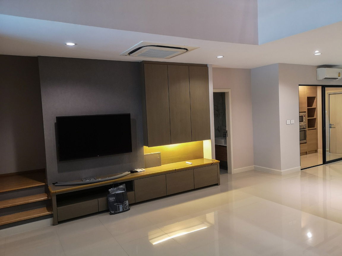 รูป Modern Luxury Town Home⭐3 Bedroom⭐Krungthep Kreetha - Phatthanakan Road  - รูปที่ 7/31