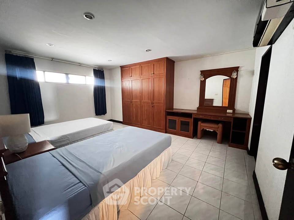 picture 2-BR Condo at Cha-Am Grand Condotel close to Cha-Am Beach (ID 2319908) - 8/10