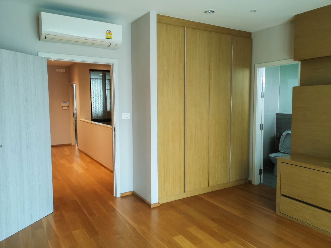 รูป Modern Luxury Town Home⭐3 Bedroom⭐Krungthep Kreetha - Phatthanakan Road  - รูปที่ 16/31