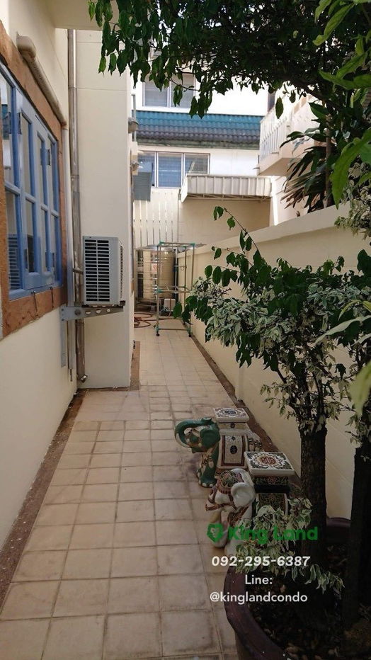 รูป #ให้เช่าบ้านเดี่ยว มี 3 ห้องนอน 2 ห้องน้ำ หมู่บ้านชวนชื่น ลาดพร้าว  ซอยสุคนธสวัสดิ์34 ห่างถนนเกษตร นวมินทร์เพียง 300 เมตร  #เฟอร์นิเจอร์ครบ  - รูปที่ 2/14
