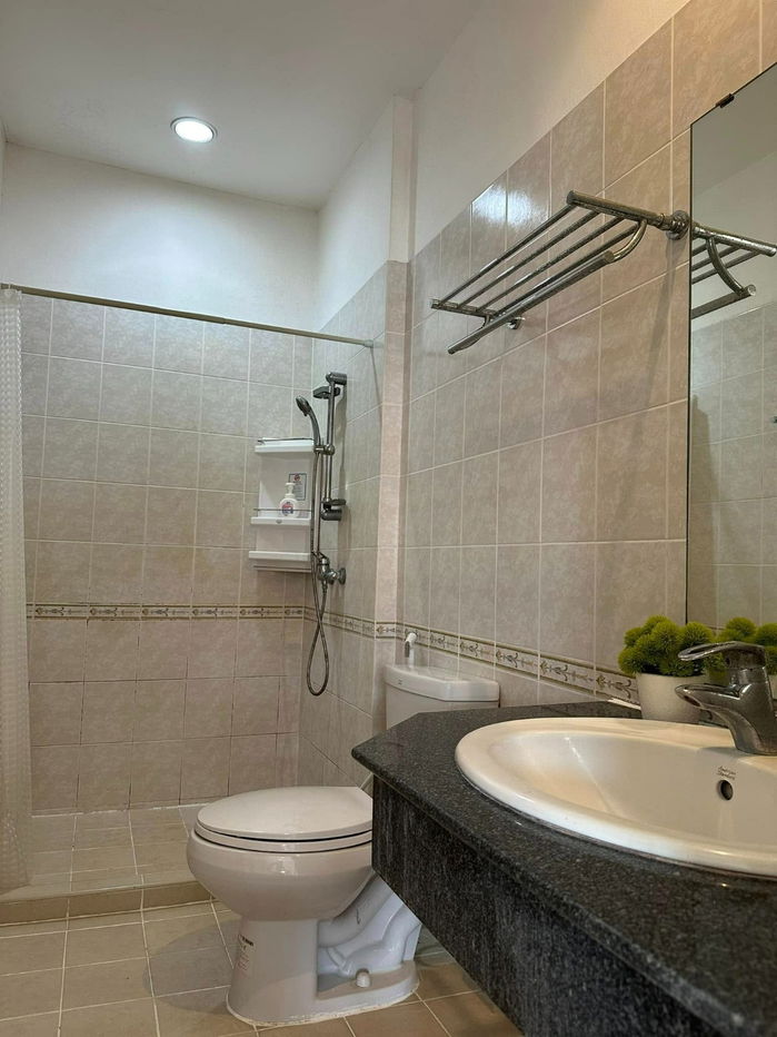 รูป ขาย ซื้อ ทาวน์เฮ้าส์ หมู่บ้านภัทรา กรุงเทพกรีฑา 2 ชั้น 22.2 ตร.ว. ทำเลดี ติดถนนใหญ่ ใกล้รถไฟฟ้า สนใจ Line ID: @951qfbfi - รูปที่ 14/14