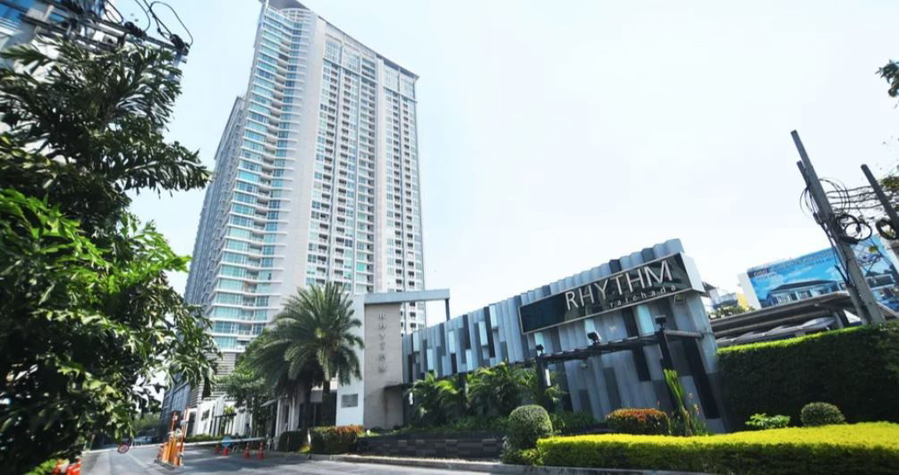 รูป 📌Special Price! Garden View Unit ,Rhythm Ratchada, near MRT Ratchadaphisek 🌿 - รูปที่ 1/3