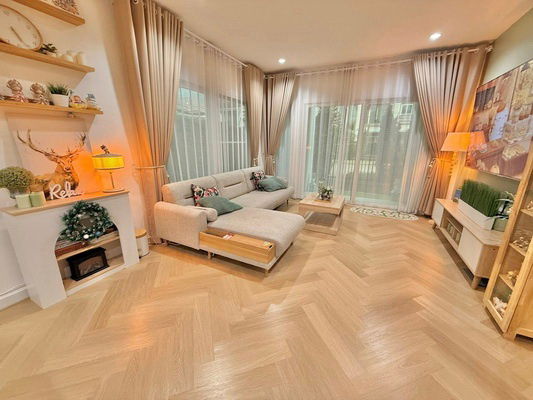 picture FOR RENT GRANDIO VIBHAVADI - RANGSIT / 4 bedrooms 3 bathrooms / 55 Sqw. 195 Sqm. **59,000** JUST 10 MIN FROM FUTURE PARK RANGSIT - 2/14