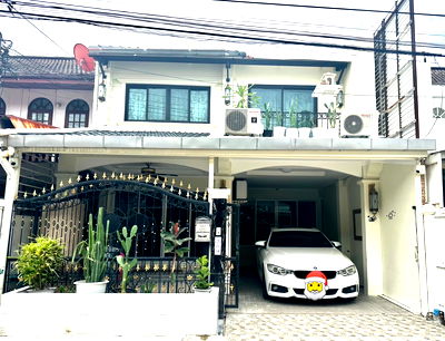 เช่าทาวน์โฮม ม.ศรีปทุม : 🏡 บ้านทาวน์โฮม 2 ชั้น 5 ห้องนอน 4 ห้องน้ำ พร้อมอยู่ ใกล้ BTS พหลโยธิน 59 เพียง 260 เมตร ✨ ตกแต่งใหม่ทั้งหลัง | เฟอร์ครบ | เลี้ยงแมวได้ | จดบริษัทได้