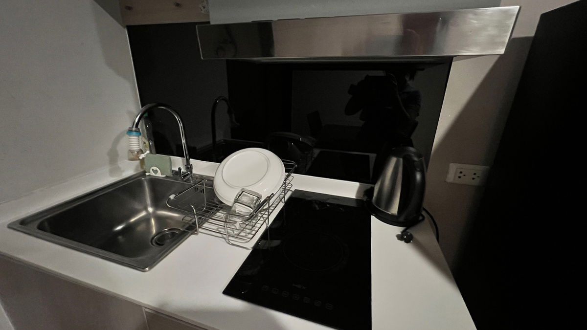 picture Rent Urgently!! Great Price at The Tree Onnut Station - 5/14