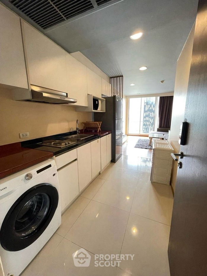 picture 1-BR Condo at The Tempo Ruamrudee Condominium near BTS Phloen Chit (ID 2318429) - 3/11