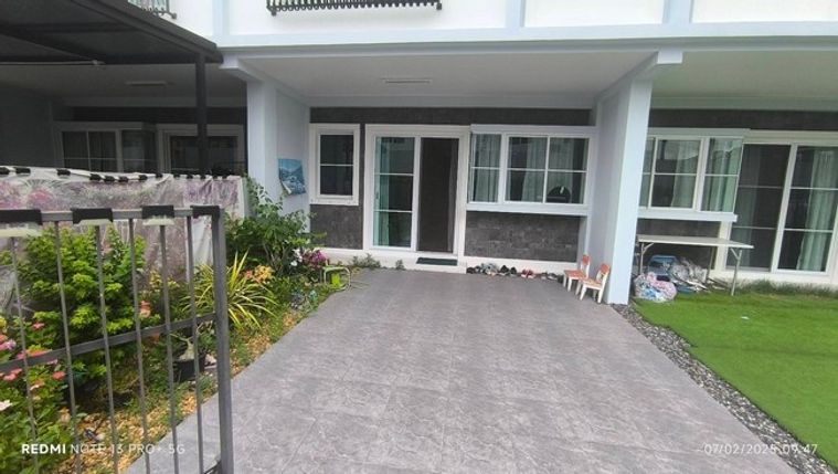ให้เช่าทาวน์โฮม 5 ห้องนอน 300 ตร.ม. 60 ตร.ว. อินดี้ บางนา - รามคำแหง 2