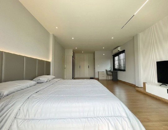 รูป  ให้เช่าบ้านเดี่ยว 2 ชั้น โครงการ เซนโทร บางนา เฟส 1 / ถนนเลียบทางด่วนวงแหวนรอบนอก  / เฟอร์นิเจอร์ครบ Fully Furnished / อยู่อาศัย Chinese Welcome - รูปที่ 8/16