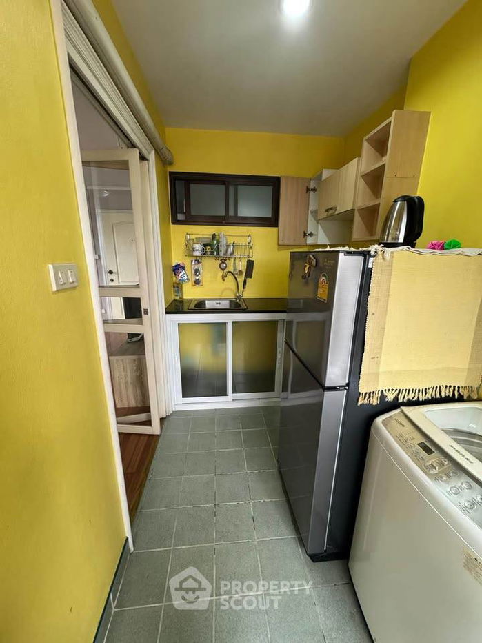 picture 1-BR Condo at Lumpini Place Narathiwas 24 in Chong Nonsi (ID 2319319) - 12/19