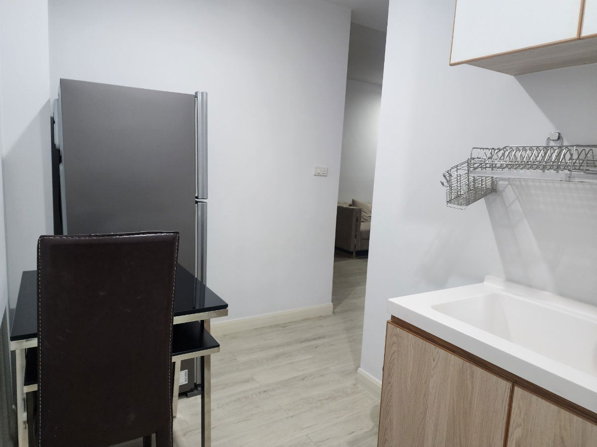 รูป ปล่อยเช่า วี คอนโด ศาลายา (V Condo Salaya)  ห้องหัวมุม ใหญ่กว่าห้องอื่นเล็กน้อย วิวสนามกอล์ฟ   ใกล้มหาวิทยาลัยมหิดล และเซนทรัล ศาลายา - รูปที่ 3/19