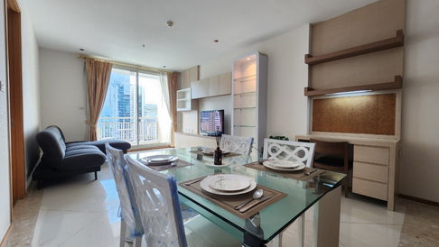 The Empire Place | ให้เช่า 1 ห้องนอน ไซต์ใหญ่มาก กว้างชั้นสูง วิวสวย ตกแต่งเรียบร้อย อยู่ใกล้ตึกออฟฟิศต่างๆของสาทร