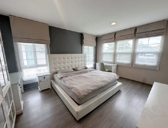 รูป ให้เช่าบ้านเดี่ยว 2 ชั้น หมู่บ้าน ชัยพฤกษ์ บางนา กม.7 ซอยราชวินิธบางแก้ว ใกล้ เมกะบางนา  เฟอร์นิเจอร์ครบ อยู่อาศัย - รูปที่ 9/13