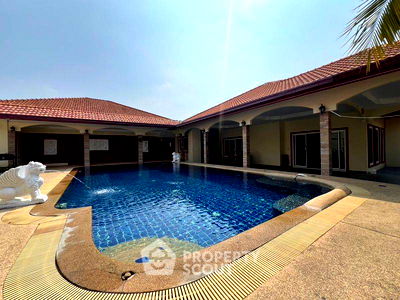 เช่าบ้านเดี่ยว พัทยา : บ้าน 4-ห้องนอน ที่ หมู่บ้านเอกมงคล 4 ใกล้ พัทยาตะวันออก (ID 2111288)