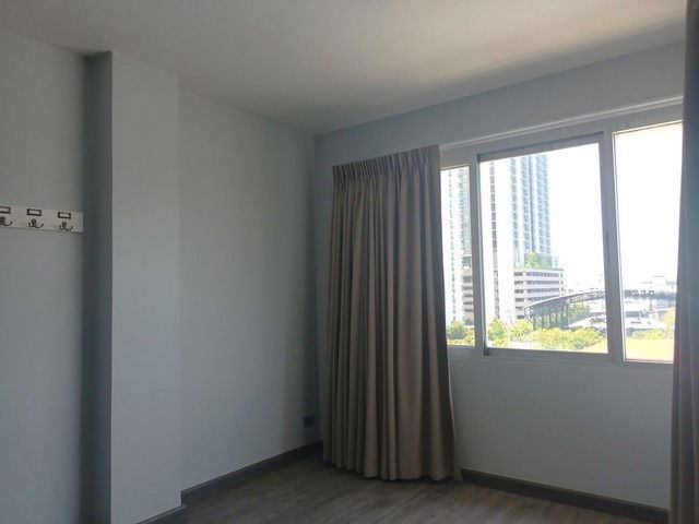 รูป C6136 ให้เช่า  :  คอนโด  บ้านสวนลาซาล ( MRT ศรีลาซาล ) 064 665 4666 - รูปที่ 8/21