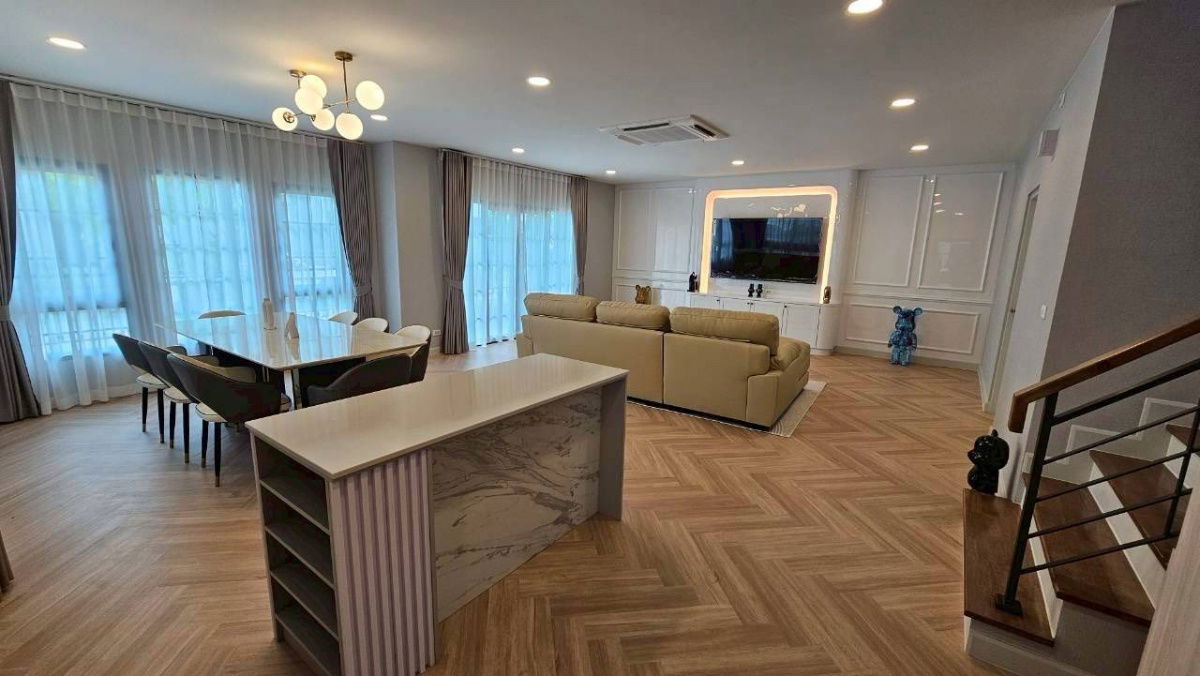 รูป ขาย /ปล่อยเช่า ตกแต่งหรู Centro บางนา เฟส 2 ที่ดิน 59.8 ตร.วา 4 ห้องนอน - รูปที่ 2/14