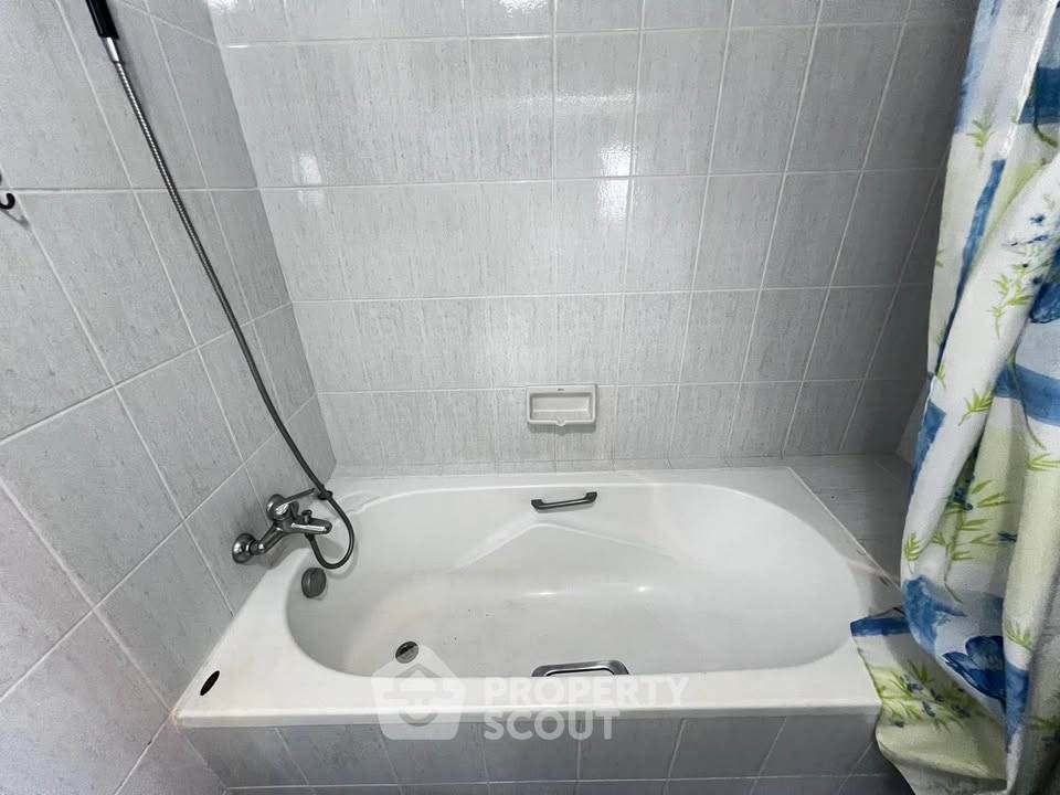 picture 2-BR Condo at Cha-Am Grand Condotel close to Cha-Am Beach (ID 2319908) - 5/10