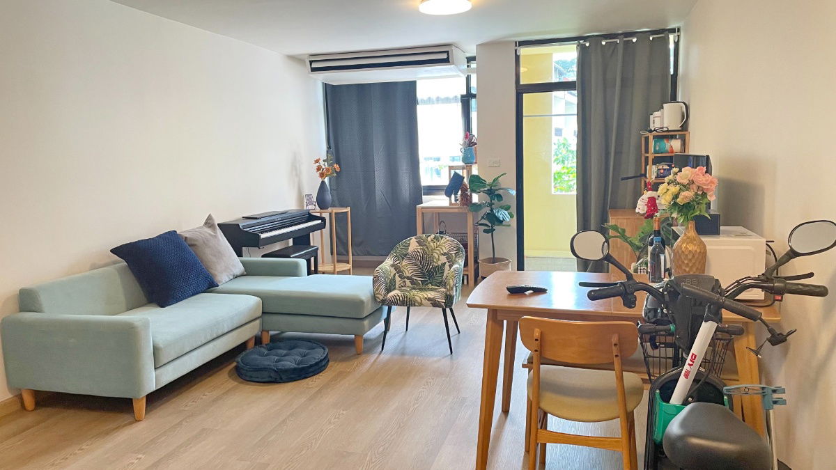 picture For rent: Pipat Place Condominium, a corner unit in Sathorn Soi 6, near BTS Chong Nonsi. - 2/14