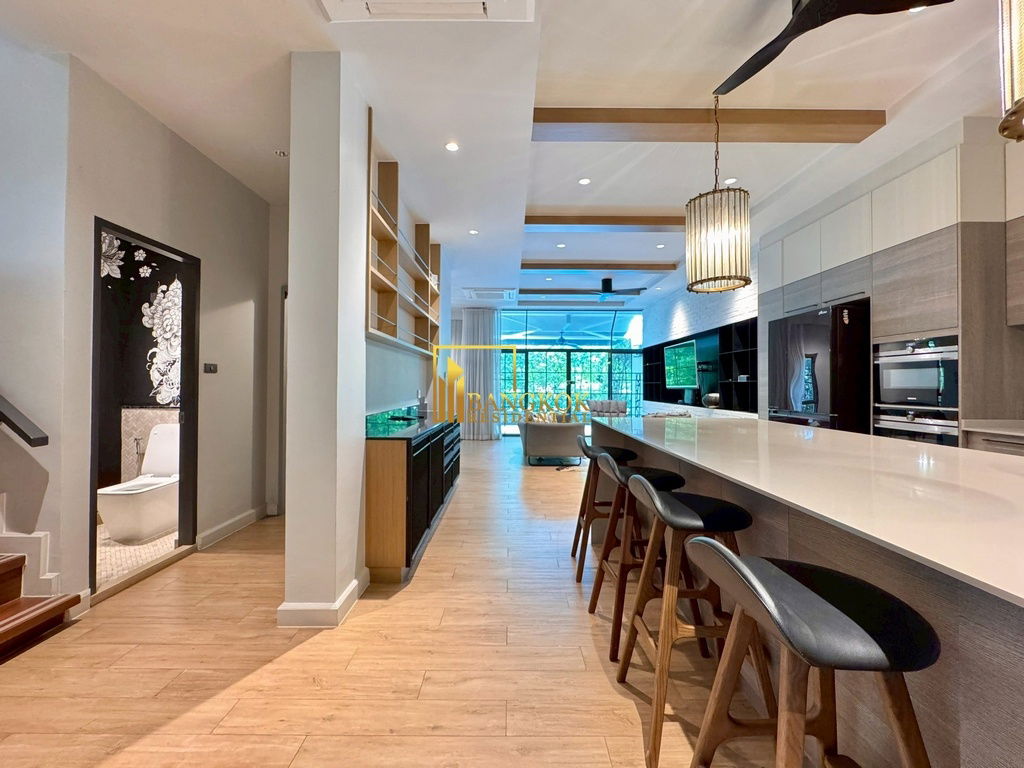 picture Prompak Gardens | Luxurious 4 Bedroom Townhouse For Rent - BR8729TH - 5/57